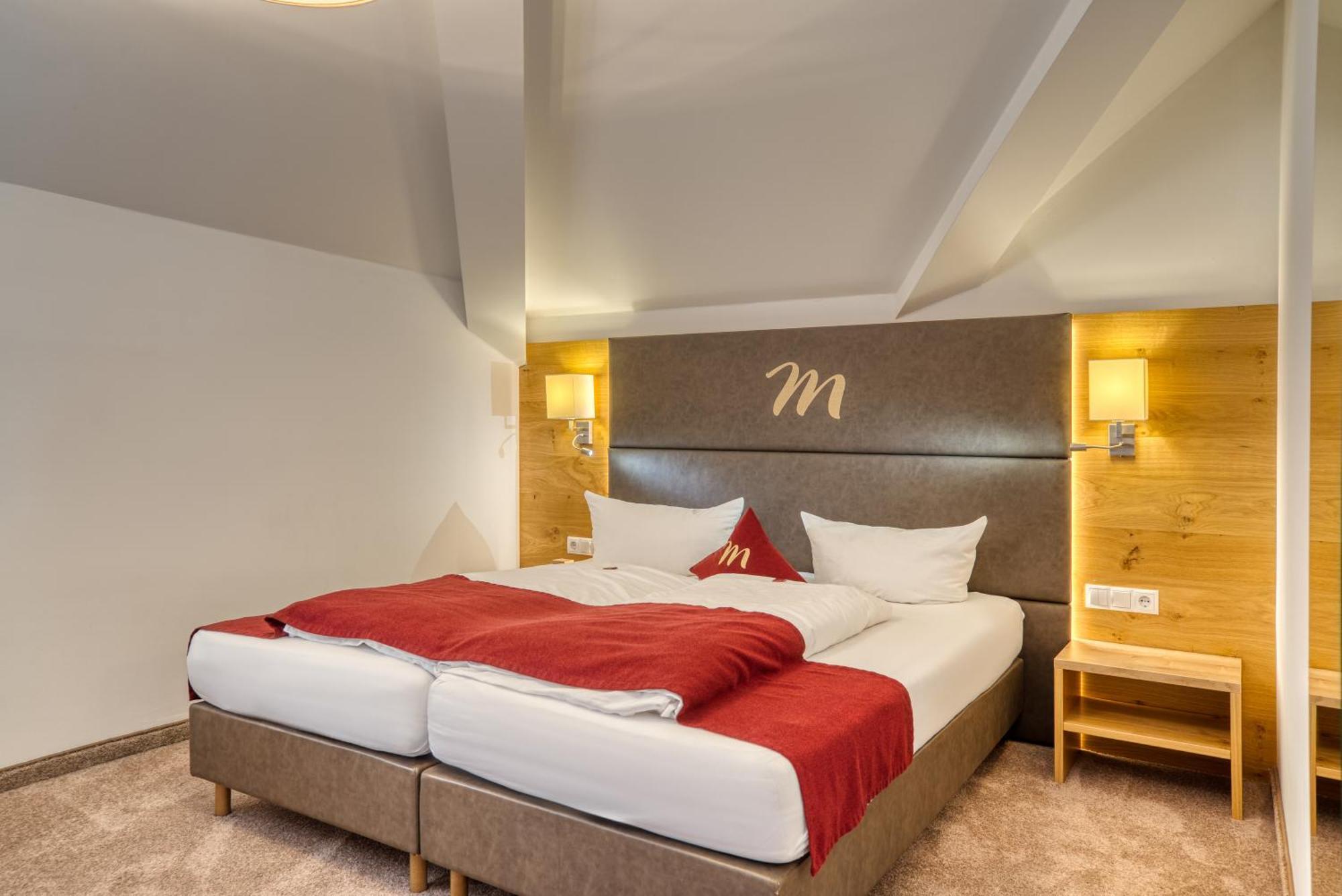 Mallaun Hotel.Erlebnis Зее Екстериор снимка