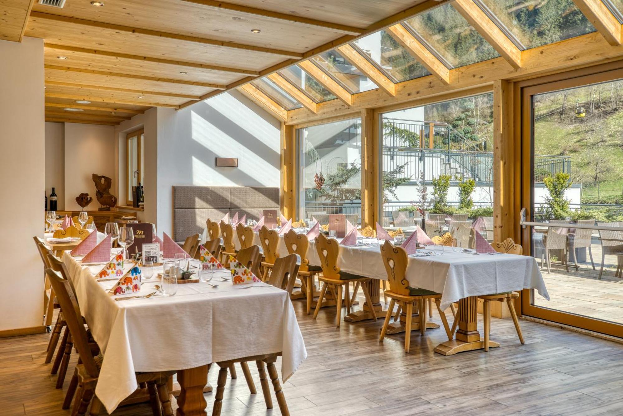 Mallaun Hotel.Erlebnis Зее Екстериор снимка