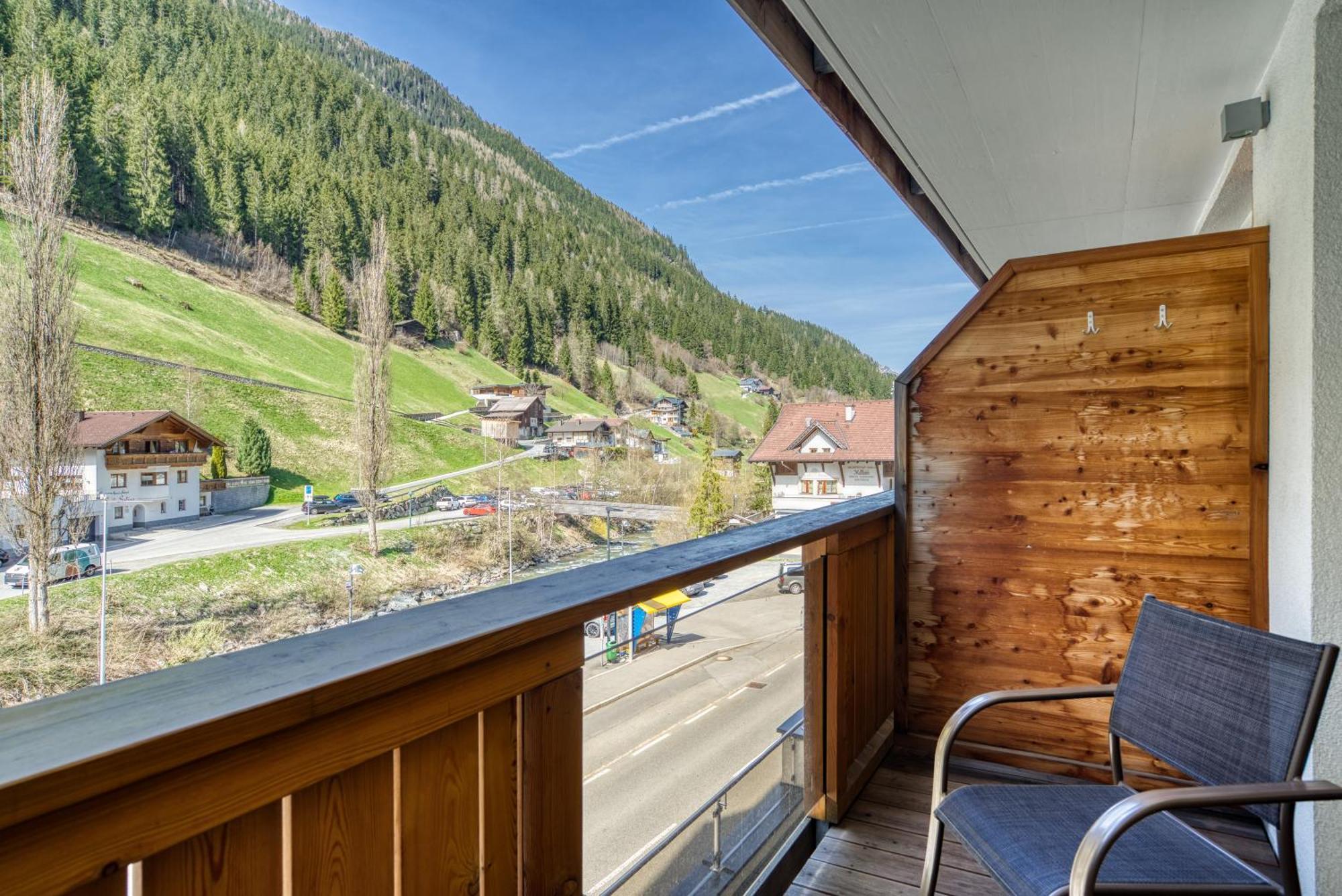 Mallaun Hotel.Erlebnis Зее Екстериор снимка